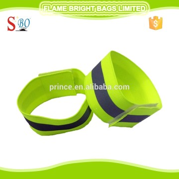 Fashionable outdoor running fluorescent reflective wristband