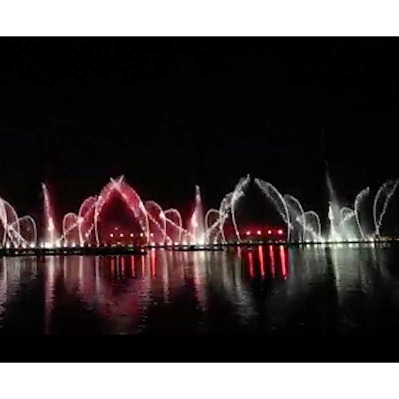 Beautiful Water Surface One Dimensional Dancing Fountain