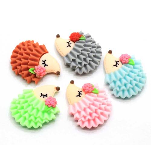 Kawaii Multi Color Hedgehog Resina Cabochon Cartoon Animal Miniature per Fairy Garden Flatback Ornamento per Scrapbook