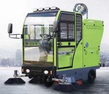 Electric sweeping and cleaning vehicle