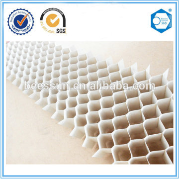 Recycled corrugated honeycomb paper pallet with paper honeycomb core