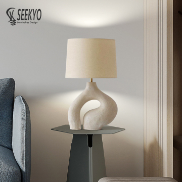 Resin Special Base Fabric Shade Table Lamp