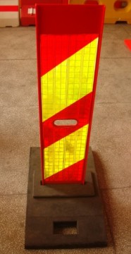Refelctive Road Board