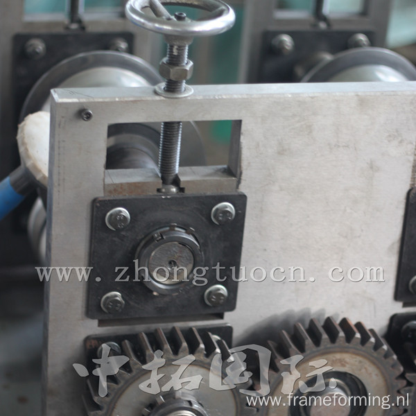 Metal Ridge Cap Tile Making Machine