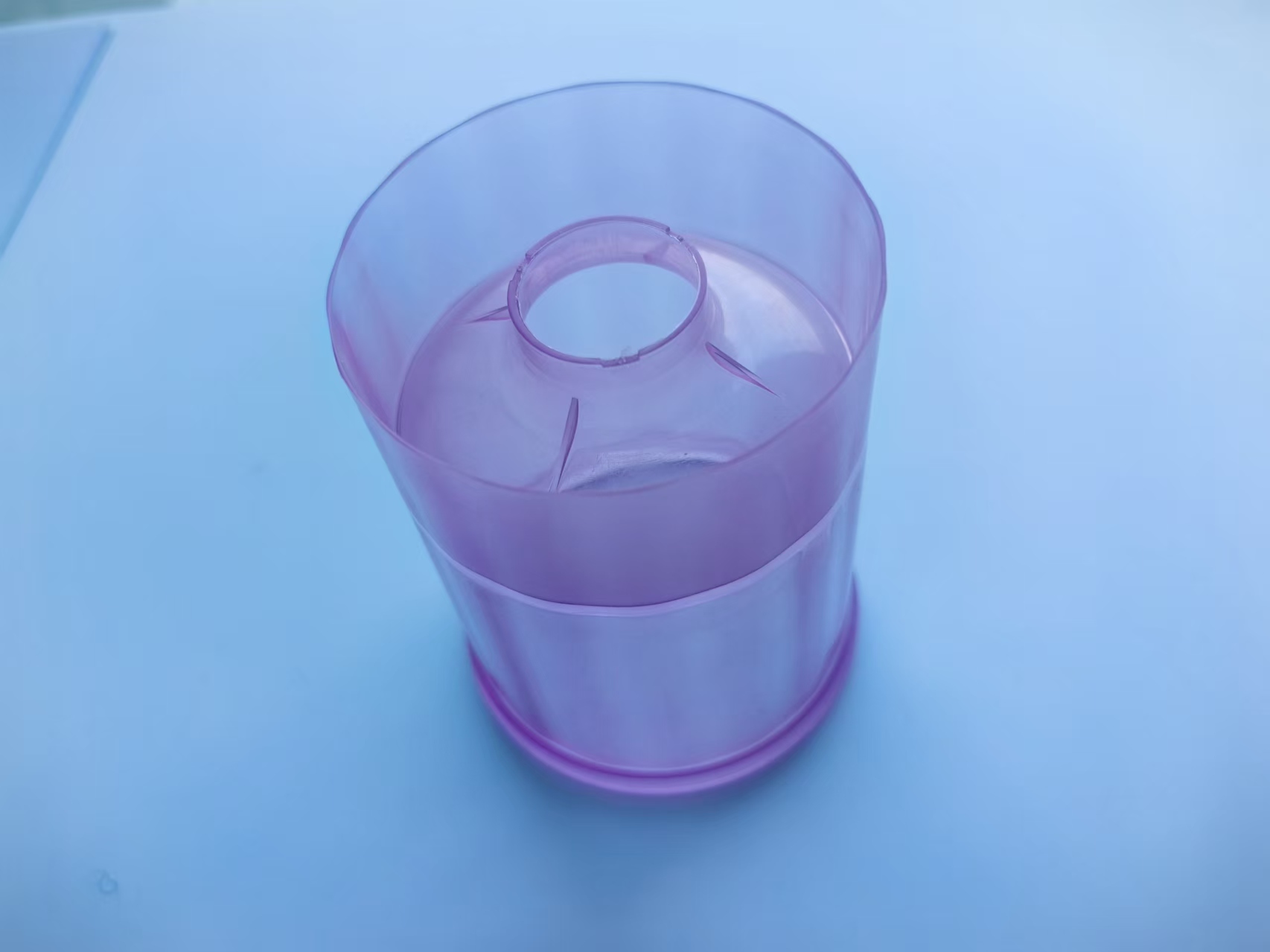 Injection molding of chewing gum boxes (6) Injection molding of chewing gum boxes (6)