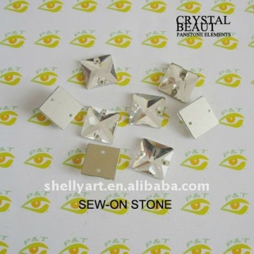 Sew on stone BUT3240 square crystal 14x14mm