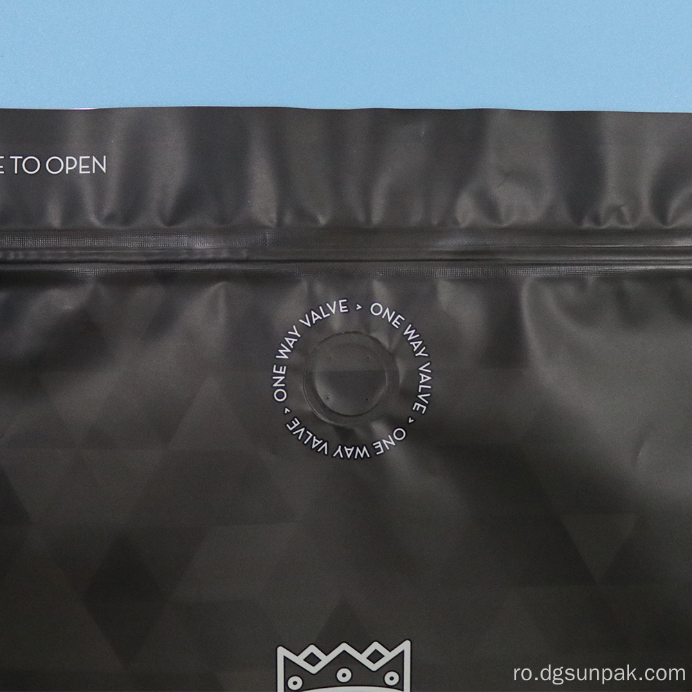 Pungi de ambalare din plastic cu fermoar, negre mat, personalizate
