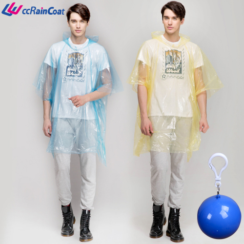 Promotion Vattentät Billiga Disposable PE Raincoat In Ball