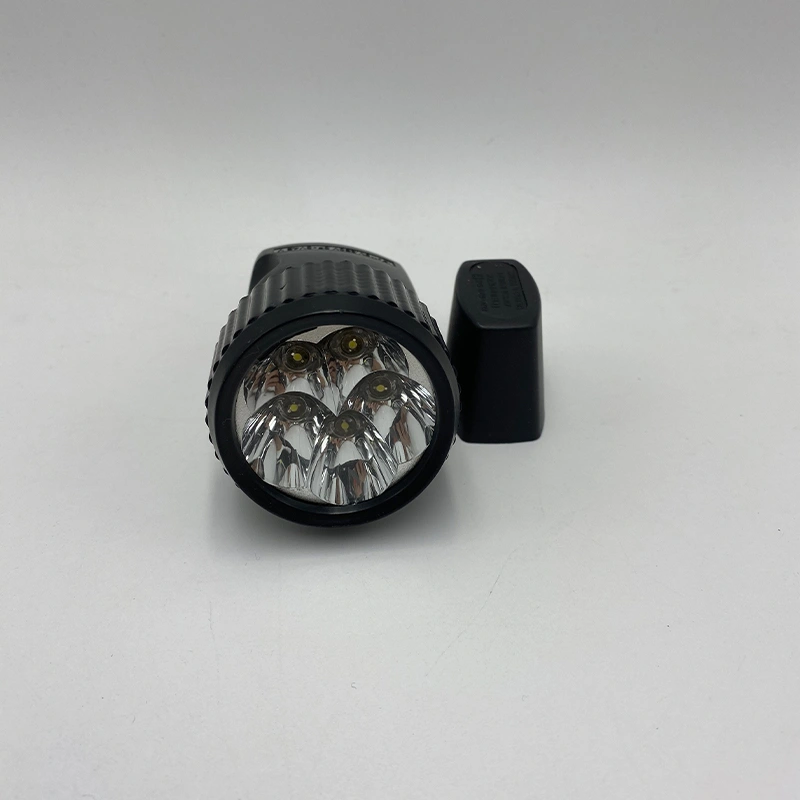 LED Cheap and High Quality Flashlight