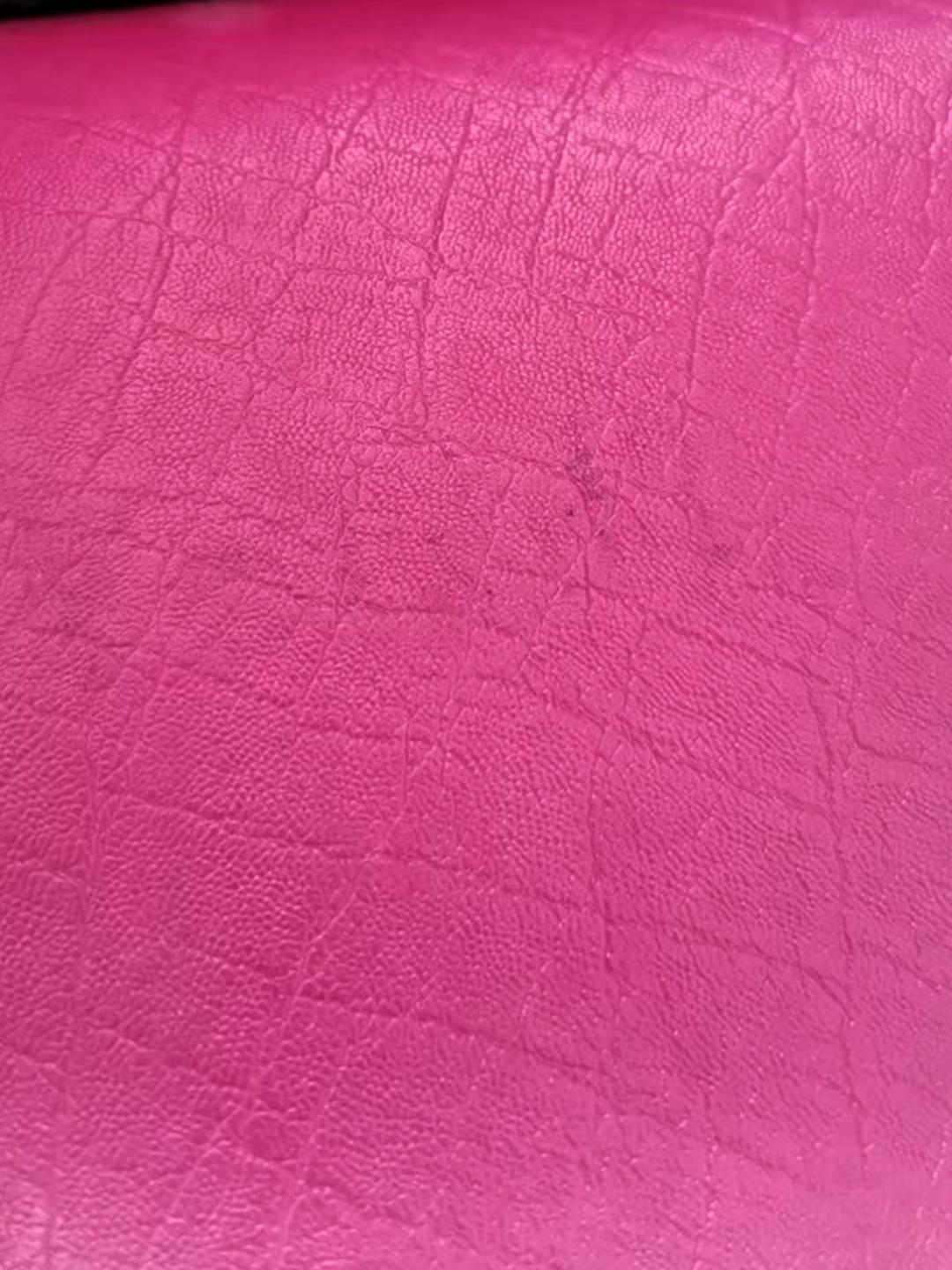 Rolo de couro em relevo de PVC vermelho