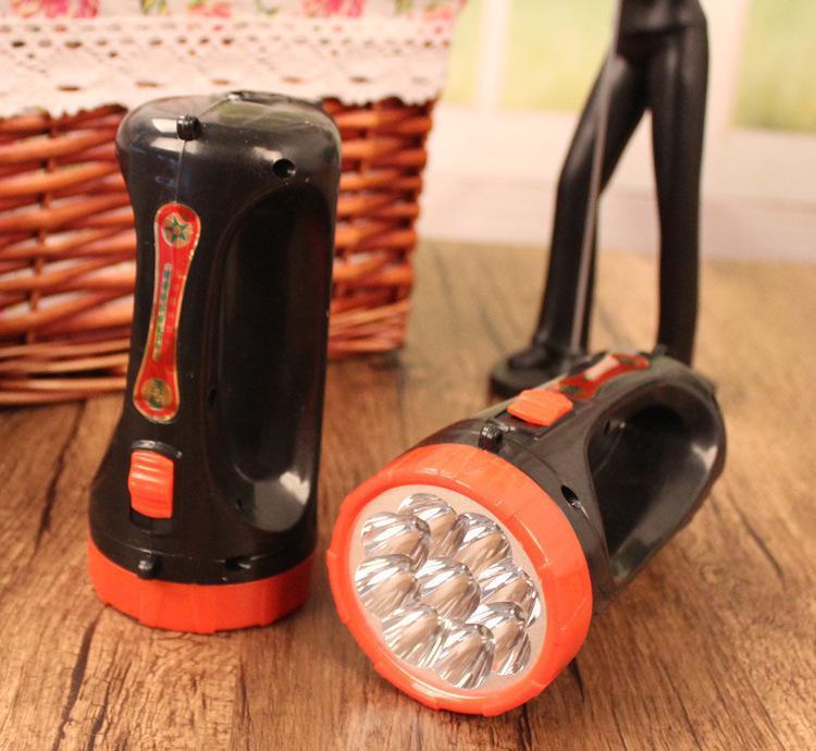 Lampe de poche à LED portable Moulage de coquille d'éclairage de secours