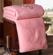 Tribute satin cotton and silk quilt-pink jade