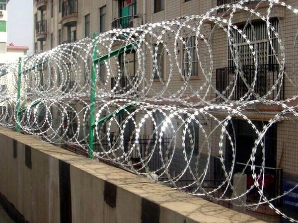 razor barbed wire