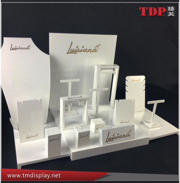 China manufacture wholesale desktop Acrylic jewelry display neck stands jewelry display stand jewelry display set