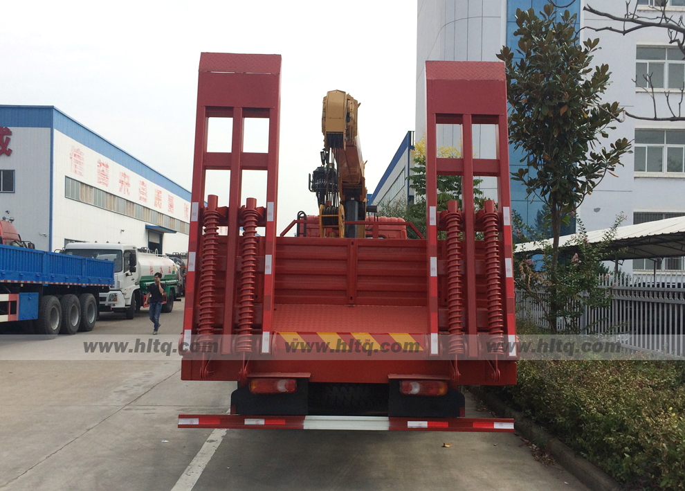 truck mounted crane