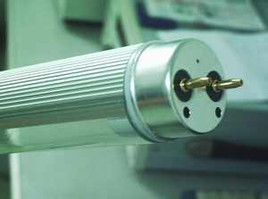 Compact fluorescent lamp
