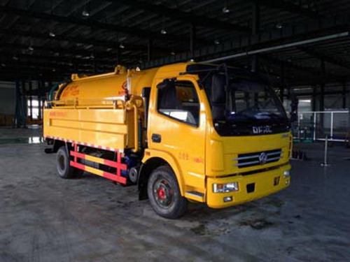 DONGFENG 4X2 8CBM Sewage Suction Tanker Truck