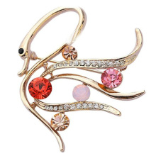 Flying gold duck brooch decorated with sparking zircone