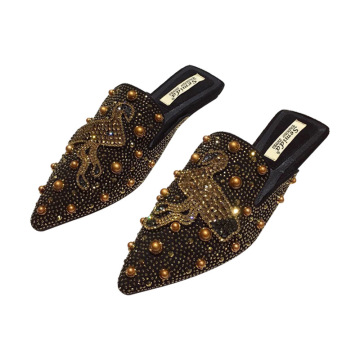 2024 Summer Luxury Women's Rhinestone Rivet Flat Bottom Pointed Slippers: Breathable and Stylish Chaussures