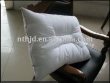 white hotel pillow