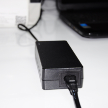 AC/DC Power Adapter 19V 5A