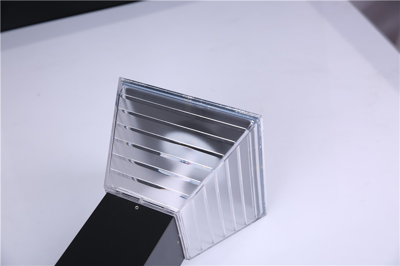 Standard LED stake light with solar panel