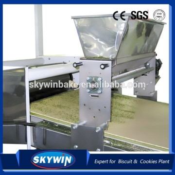 Salt and sugar spreader of biscuit production line