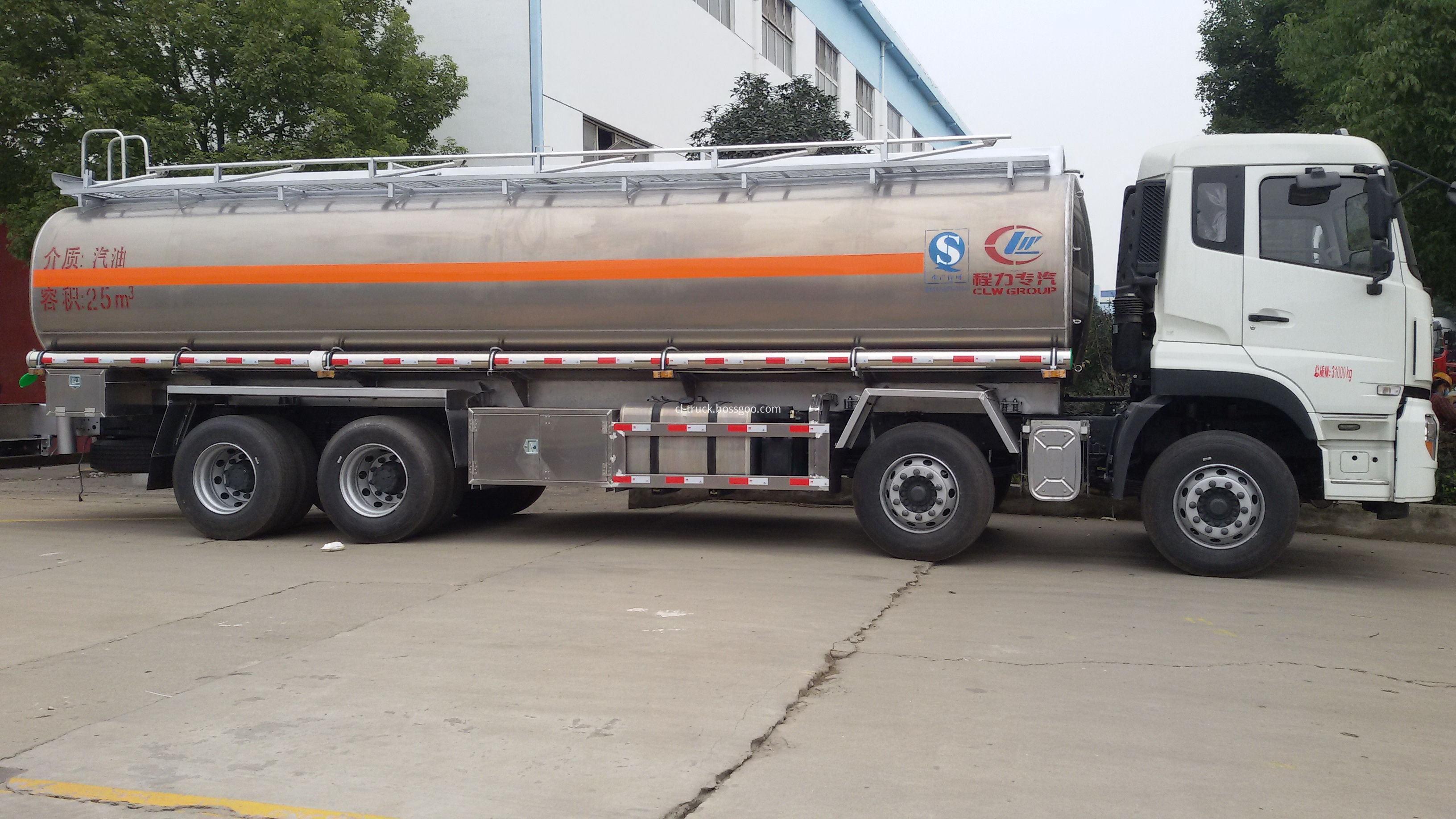 Stainless steel tank car