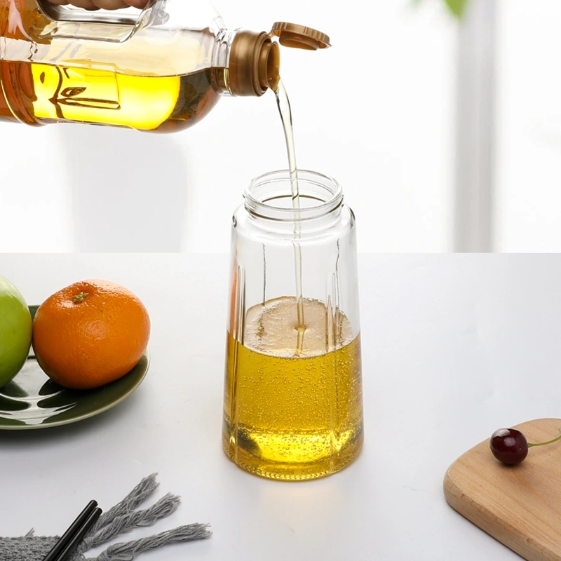 Factory Price Wholesale Empty Vinegar Glass with Spray Pourer Lid Olive Oil Bottle