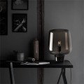 Lampe de table d&#39;appoint en verre noir LEDER