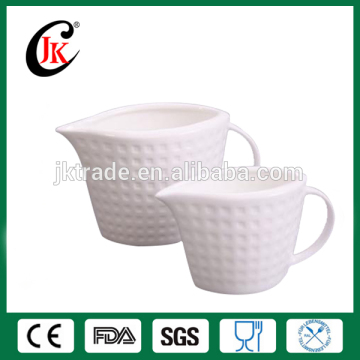 Small White Shaped Decorative Grid Ceramic Hot Water Pitcher Ceramic Wholesale Milk Frothing Pitcher