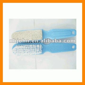 Handle bath brush with pumice