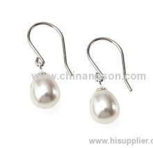 Jewellery Earring With Pearl?