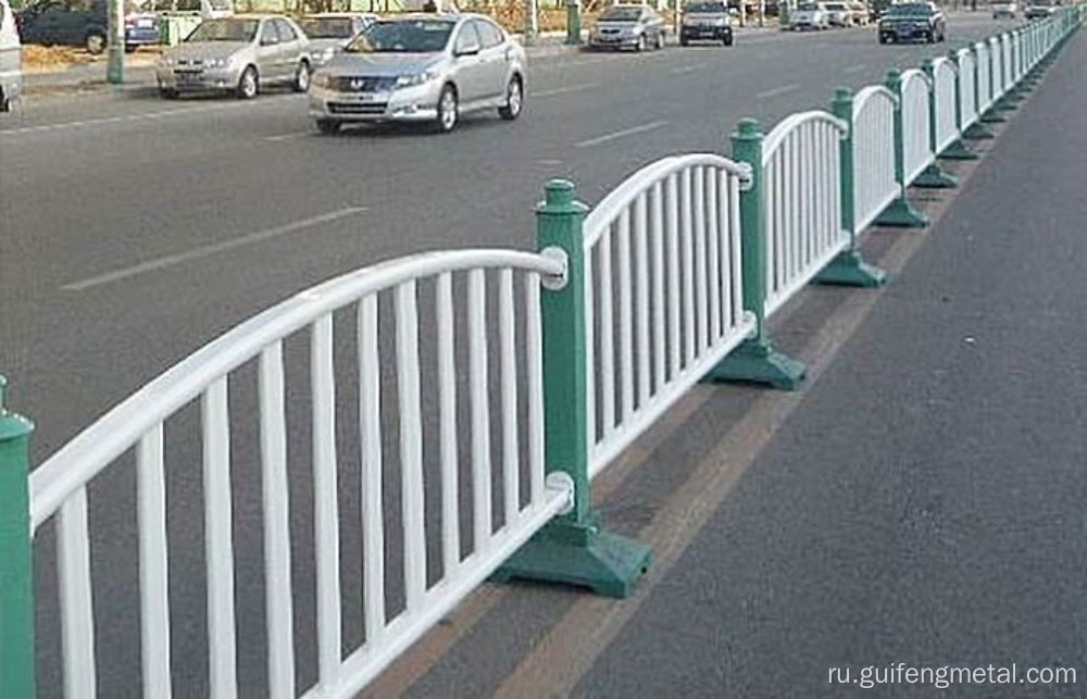 Цинковые стальные дорожные барьеры в общественных местах