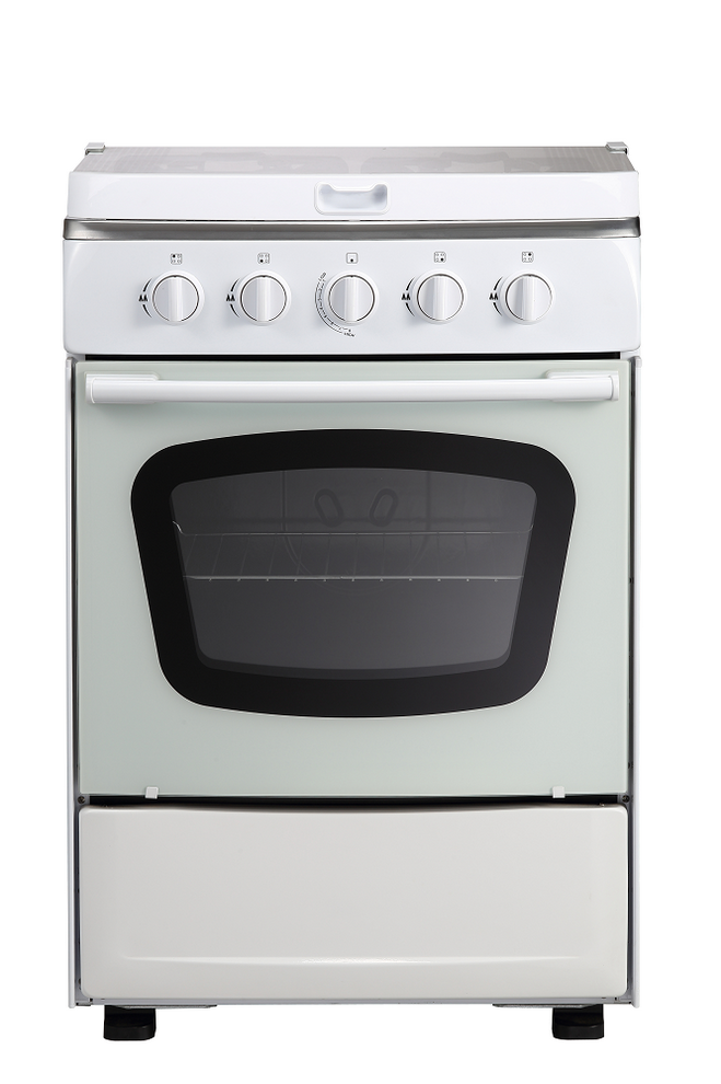 4-burenr gas stove with oven in home kitchen