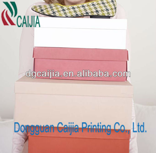 women paper shoe box