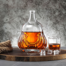 Royal high quality burgundy blttle provider