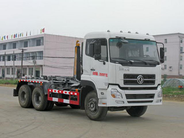 Dongfeng 16000Litres Hook Lift شاحنة جمع ونقل النفايات