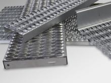 Non-Slip Safety Serrated Walkway Grip Strut Perforated Plank Grating