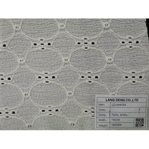 Wire mesh dilas dengan lubang persegi