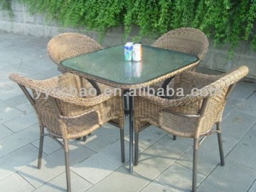 outdoor furniture table