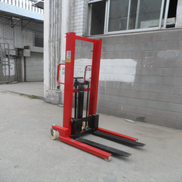 Straddle Fork Lift Stacker