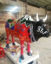 hand painted resin sculpture,hand drawing resin sculpture