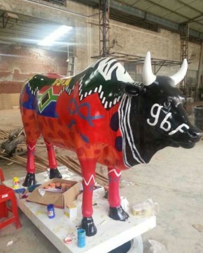 hand painted resin sculpture,hand drawing resin sculpture