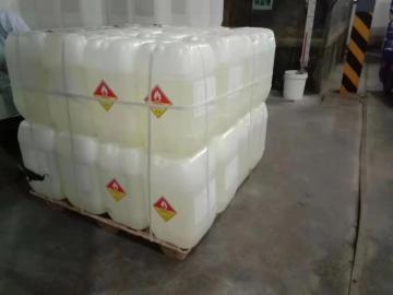 Yellow liquid Tert-butyl Hydroperoxide