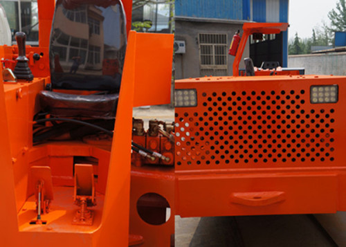 China made 4x4 wheel drive mine underground loader , diesel loader