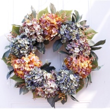 Blue Hydrangea Wreath: A Popular Autumn Decorative Layout for Weddings and Ornaments