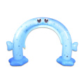 Sprinkler de arco de pescado inflable pequeño para niños