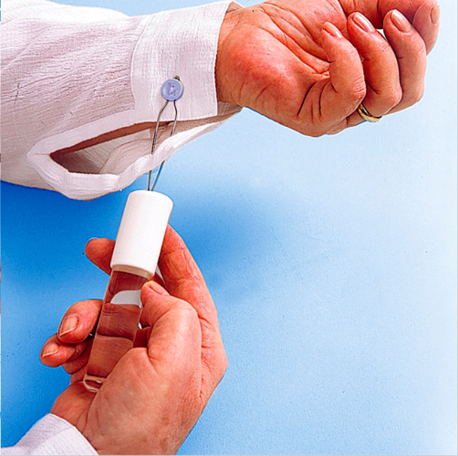 Health Care Living Aid Wire Loop Pull Through Button Hook Zipper Helper Dressing Aid For Disabled Wearing Helps