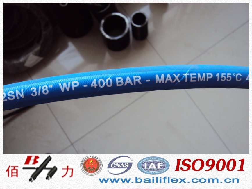 Smooth hydraulic hose EN 853 1SN - SAE 100 R1AT - ISO 1436-1 1SN/R1AT